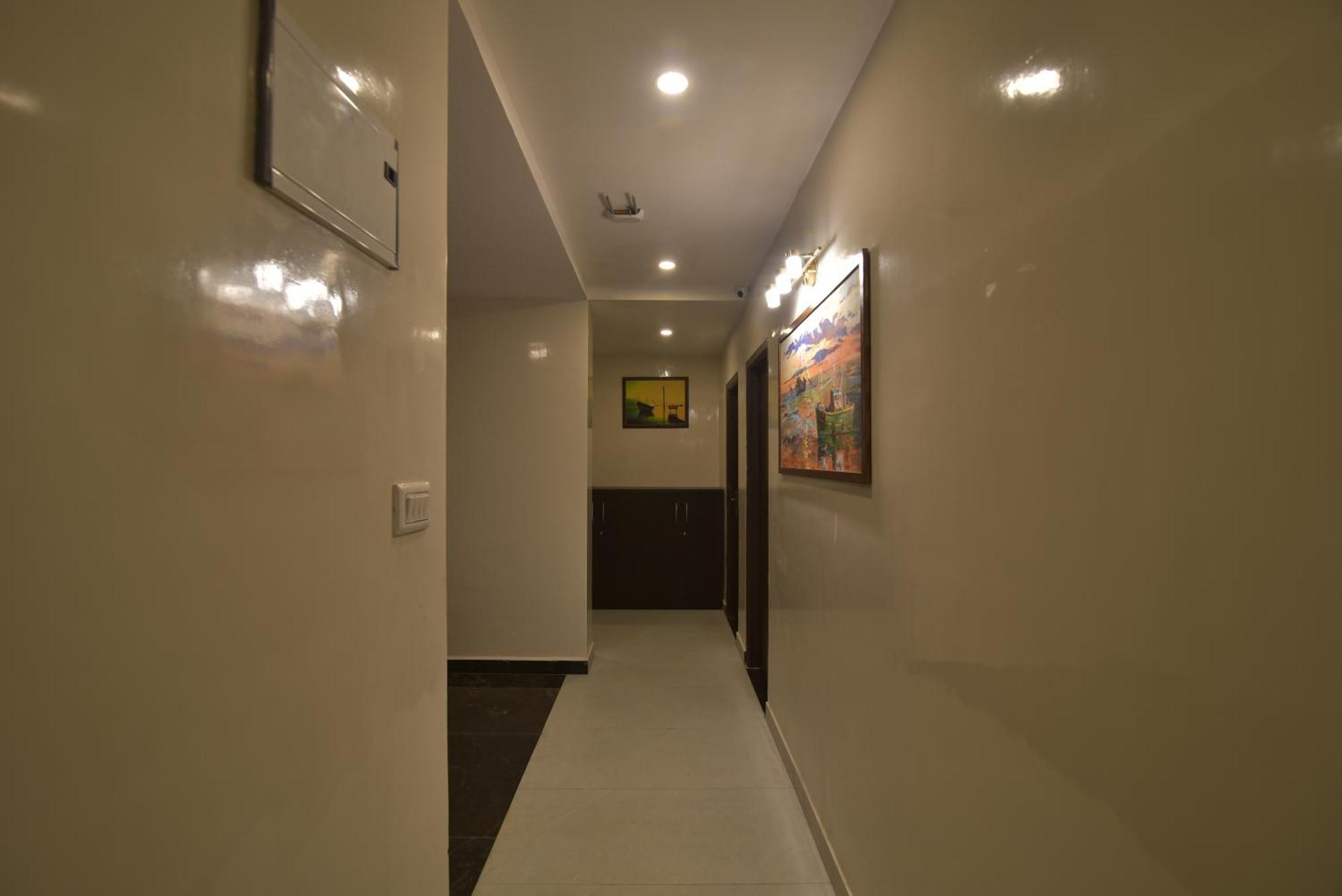 Address 24 Inn Μπανγκαλόρ Εξωτερικό φωτογραφία